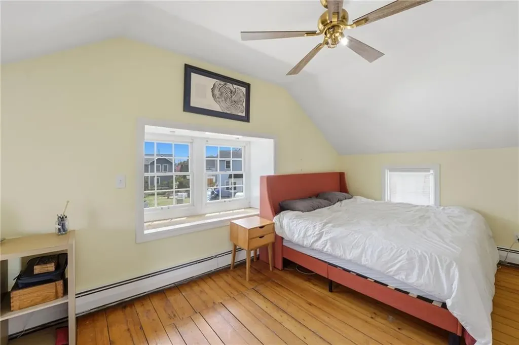 40 Jackson Avenue East Providence RI 02915