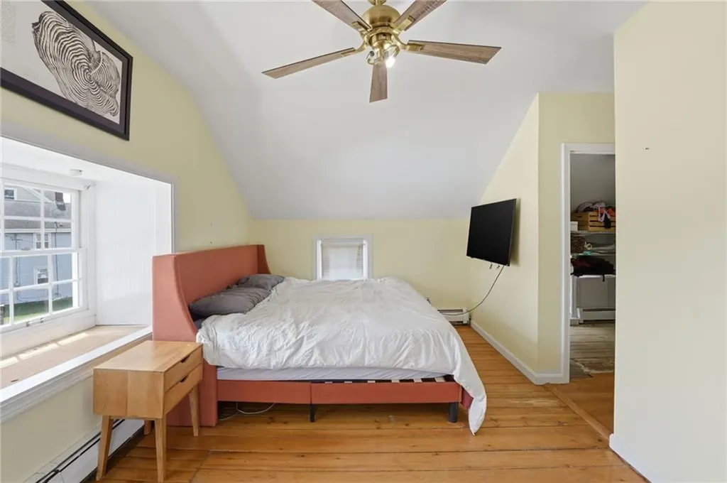 40 Jackson Avenue East Providence RI 02915