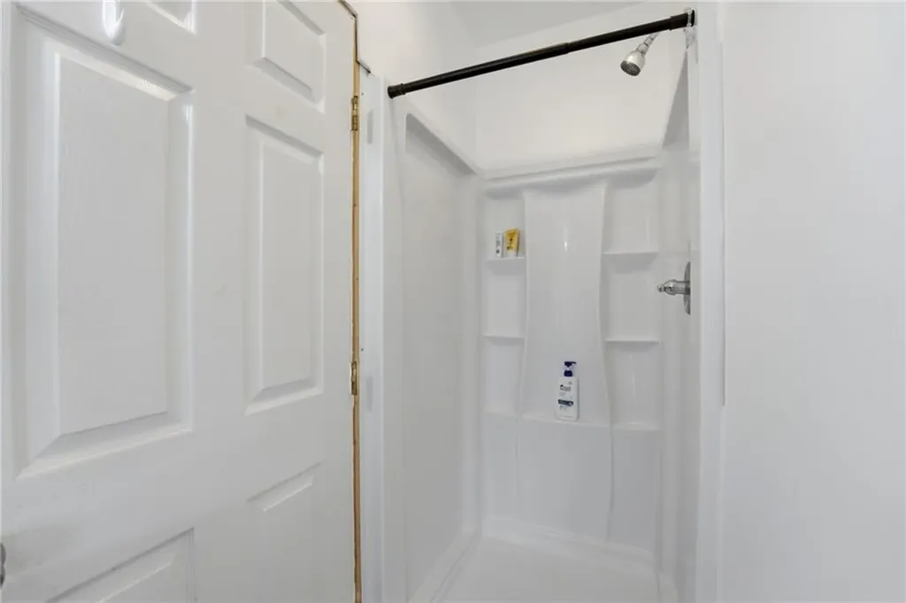 40 Jackson Avenue East Providence RI 02915