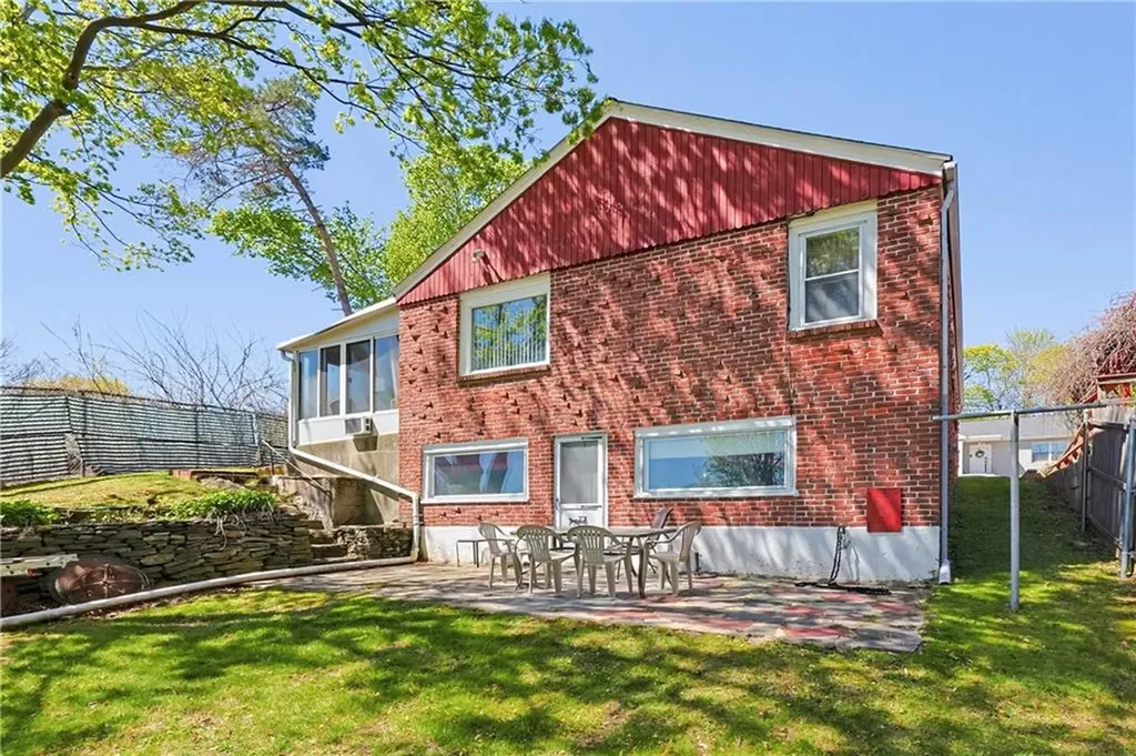 35 North Long Street Johnston RI 02919