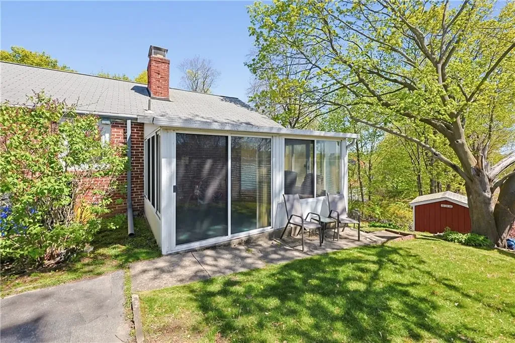 35 North Long Street Johnston RI 02919