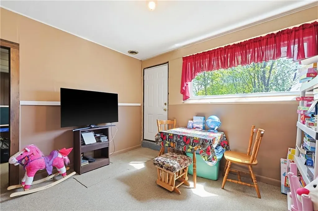 35 North Long Street Johnston RI 02919