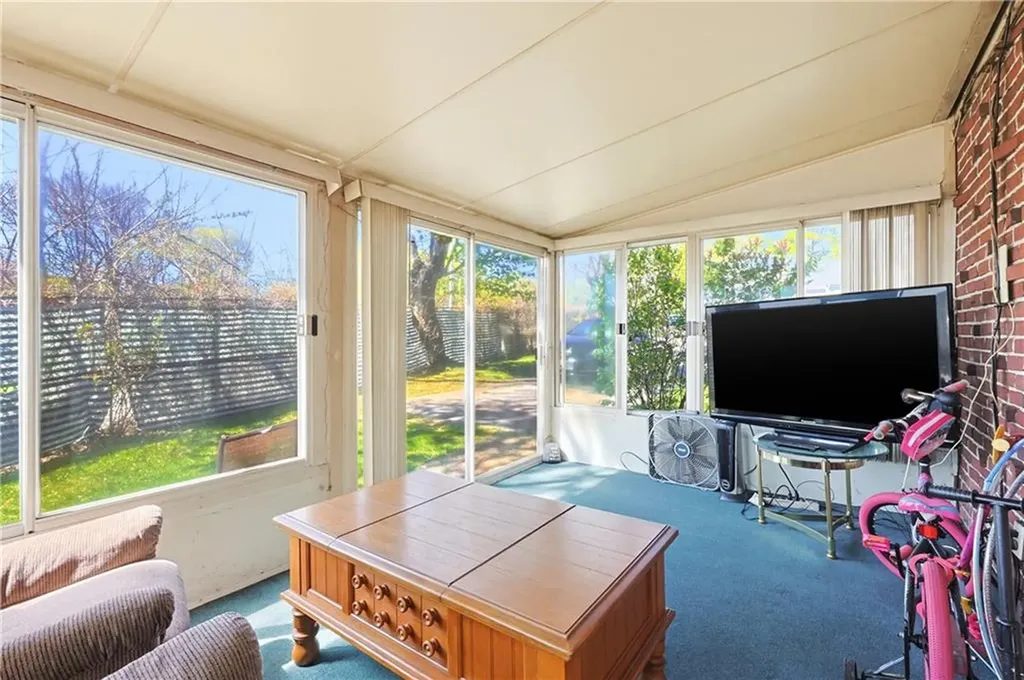 35 North Long Street Johnston RI 02919