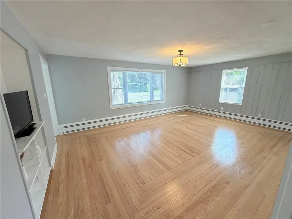 40 Heroux Boulevard Cumberland RI 02864
