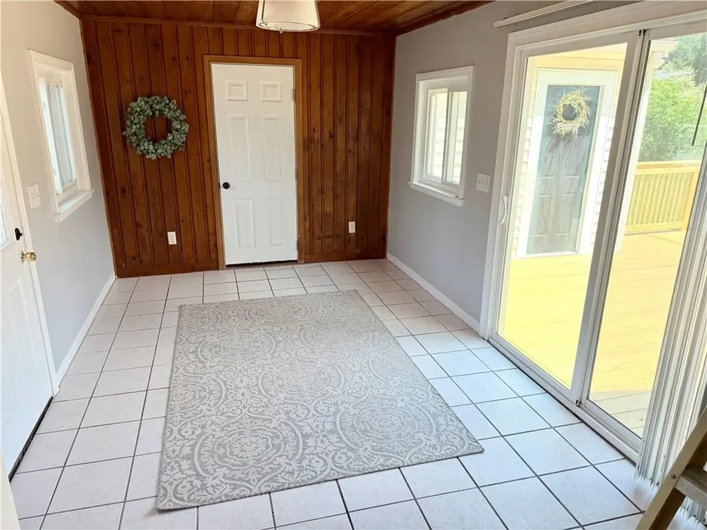 40 Heroux Boulevard Cumberland RI 02864