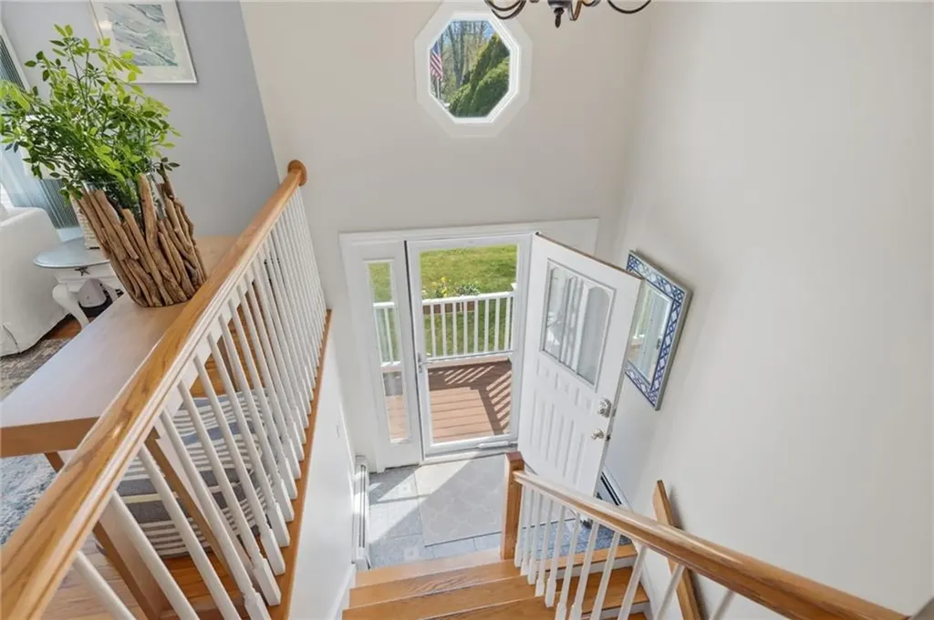 37 Pleasant Avenue Narragansett RI 02882