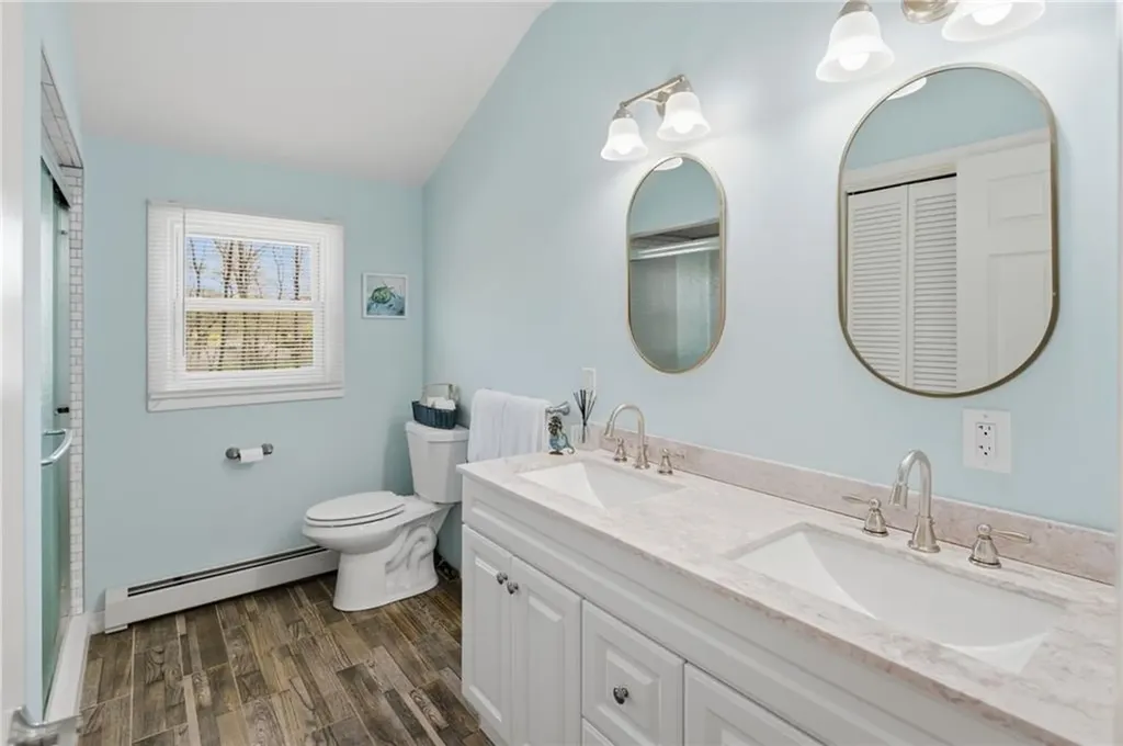 37 Pleasant Avenue Narragansett RI 02882