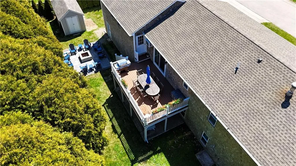 37 Pleasant Avenue Narragansett RI 02882