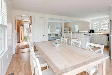 40 Holland Street Newport RI 02840