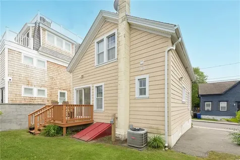 40 Holland Street Newport RI 02840