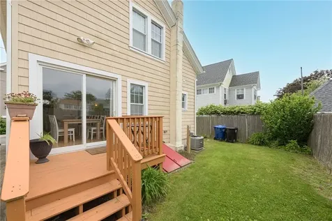 40 Holland Street Newport RI 02840