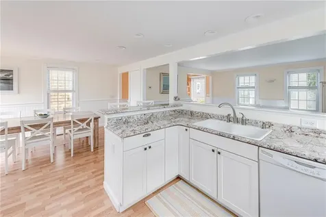 40 Holland Street Newport RI 02840