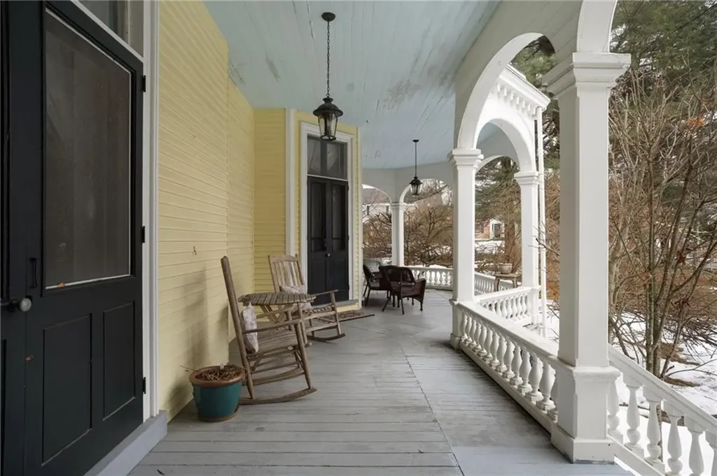 45 Ayrault Street Newport RI 02840