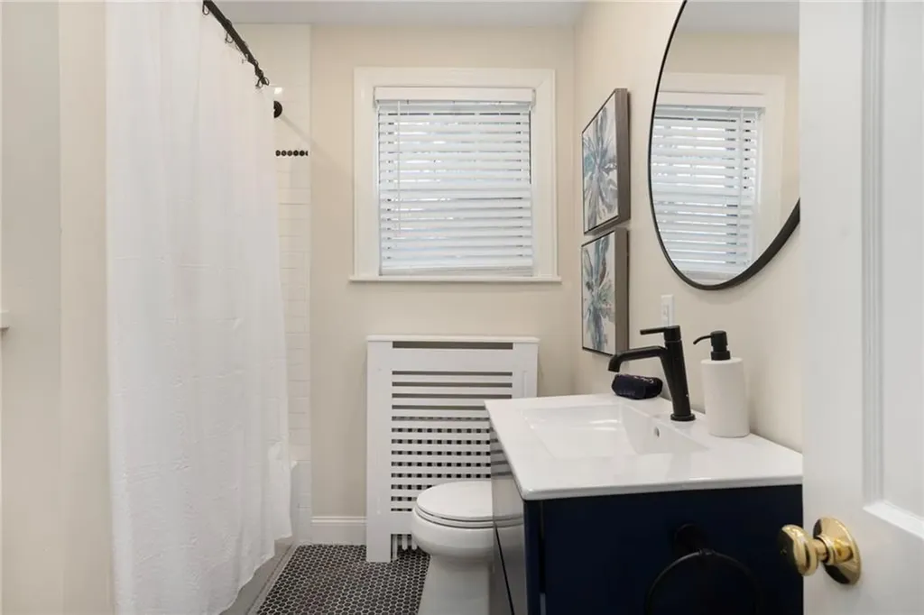 45 Ayrault Street Newport RI 02840