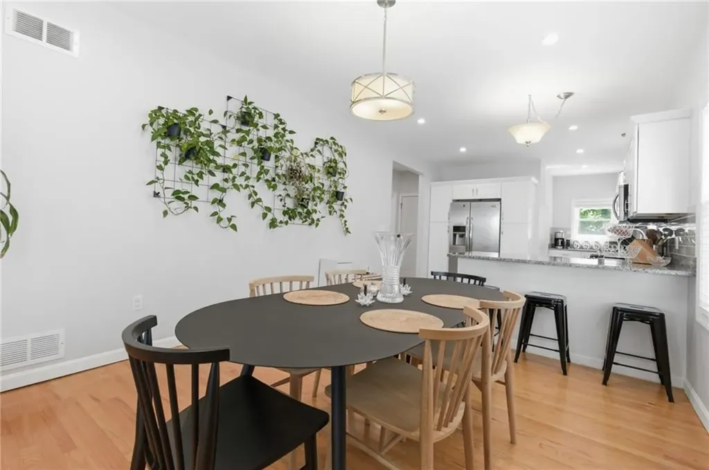 22 Taft Avenue Providence RI 02906
