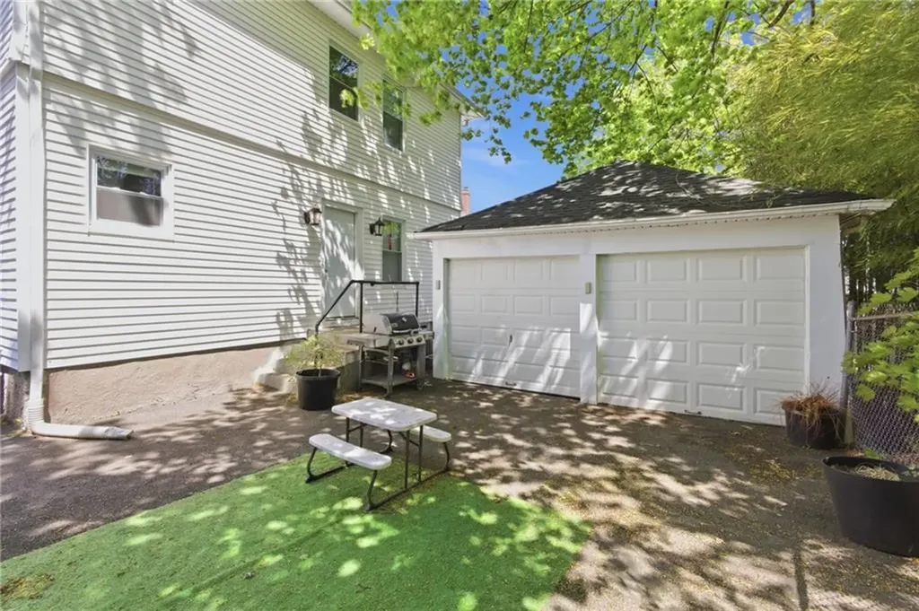 22 Taft Avenue Providence RI 02906