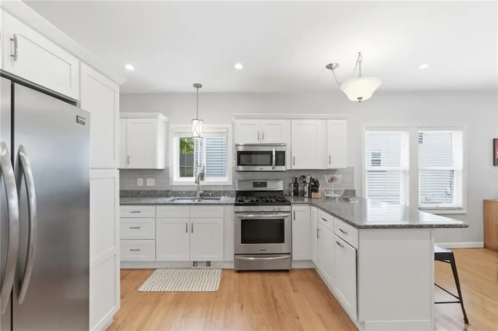 22 Taft Avenue Providence RI 02906