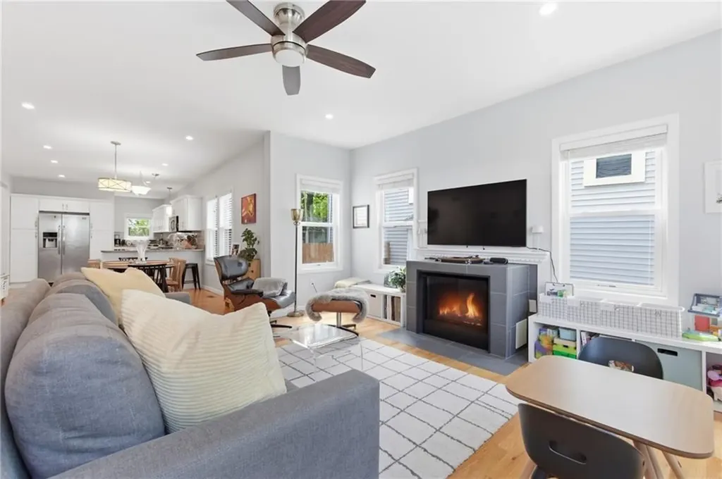 22 Taft Avenue Providence RI 02906
