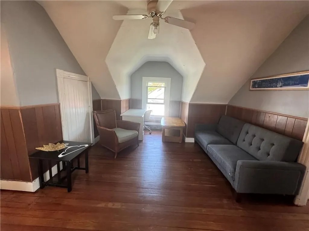 60 Berkeley Avenue Newport RI 02840