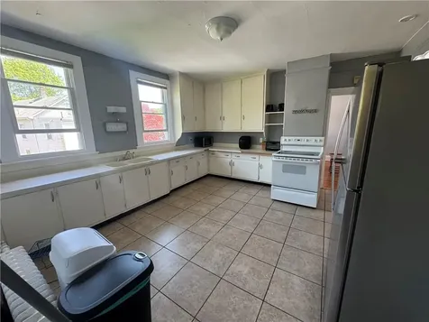 60 Berkeley Avenue Newport RI 02840