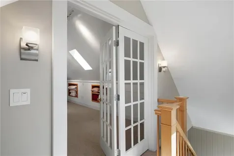 1090 Buttonwoods Avenue Warwick RI 02886