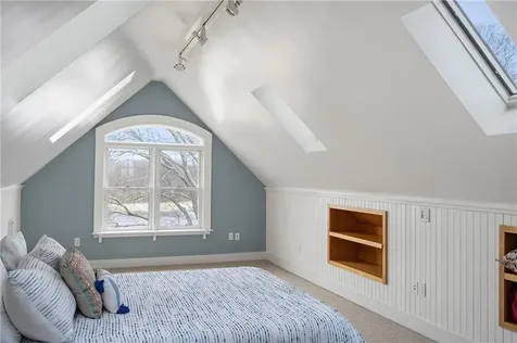 1090 Buttonwoods Avenue Warwick RI 02886