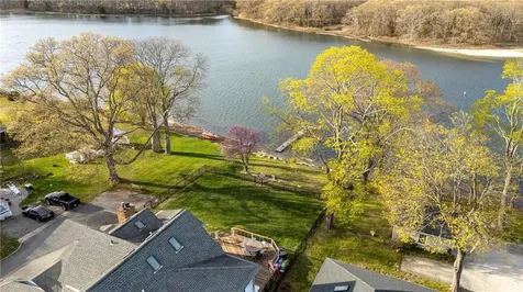 1090 Buttonwoods Avenue Warwick RI 02886