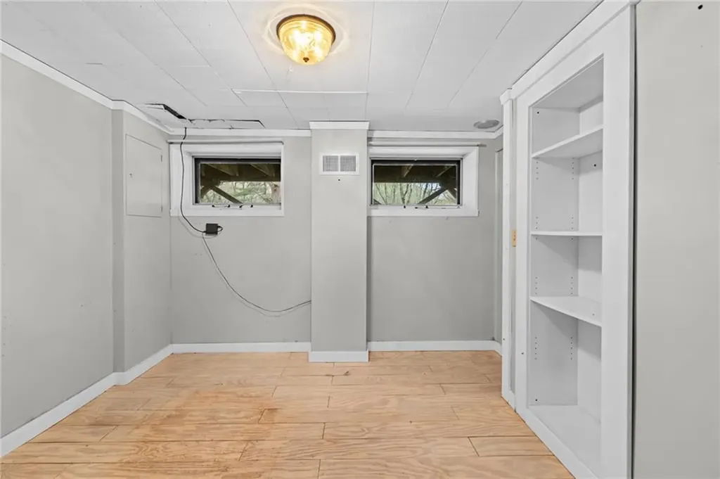535 Log Road Smithfield RI 02917