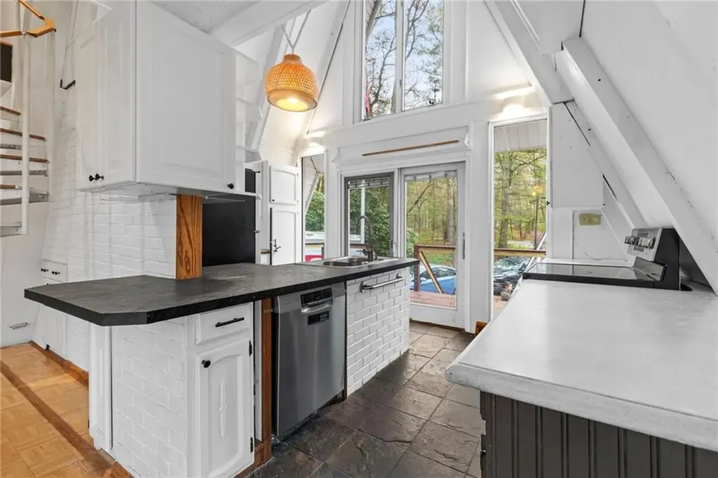 535 Log Road Smithfield RI 02917