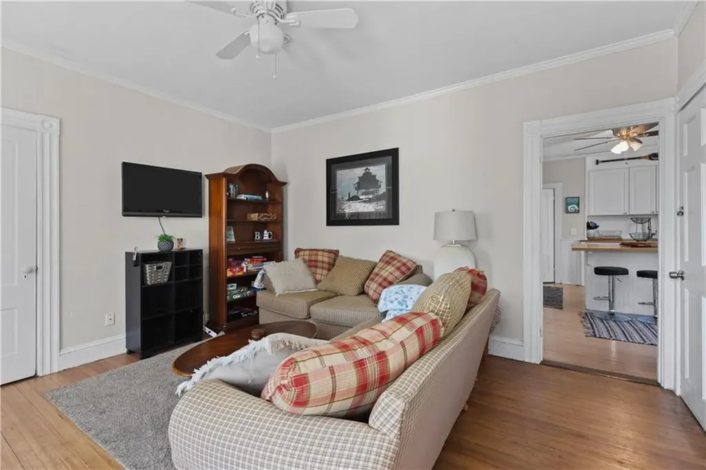 16 Dean Avenue Newport RI 02840