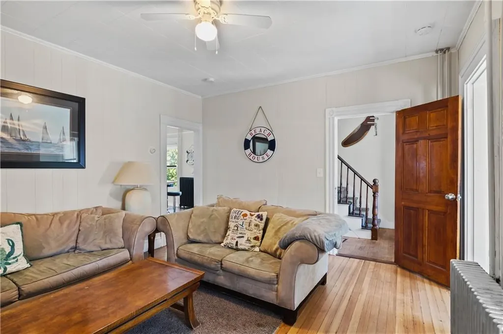 16 Dean Avenue Newport RI 02840