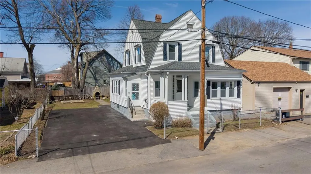 15 Redfern Street North Providence RI 02911