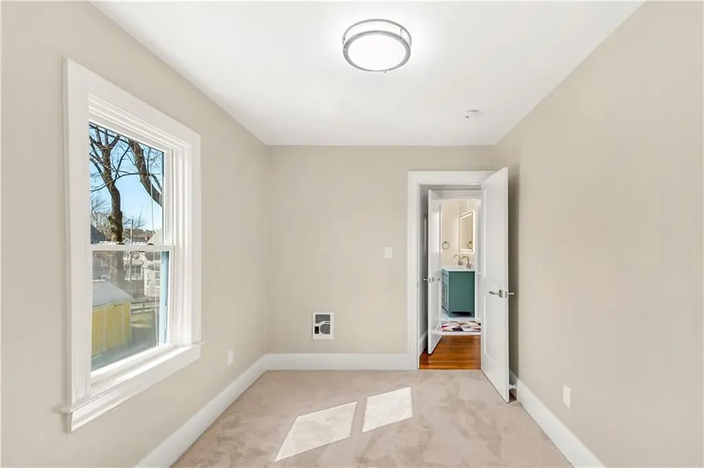 15 Redfern Street North Providence RI 02911