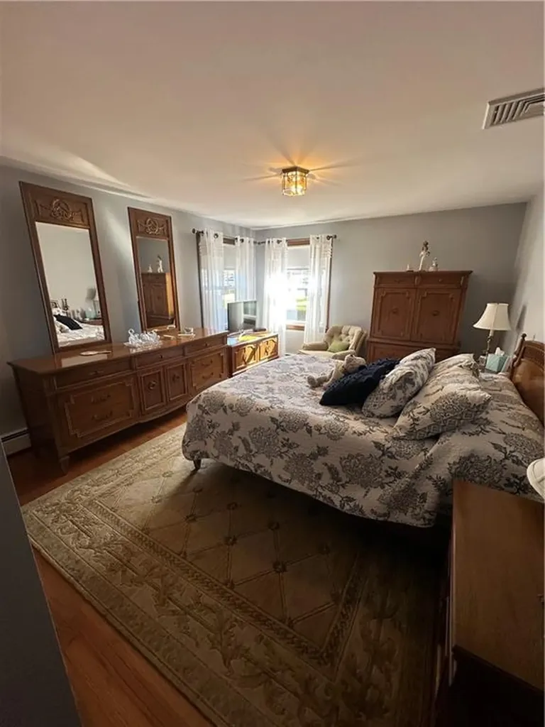 43 Bicentennial Way North Providence RI 02911