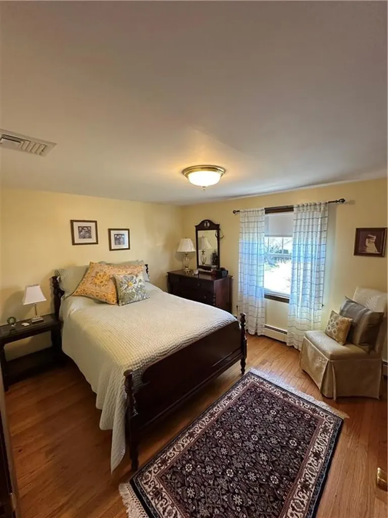 43 Bicentennial Way North Providence RI 02911