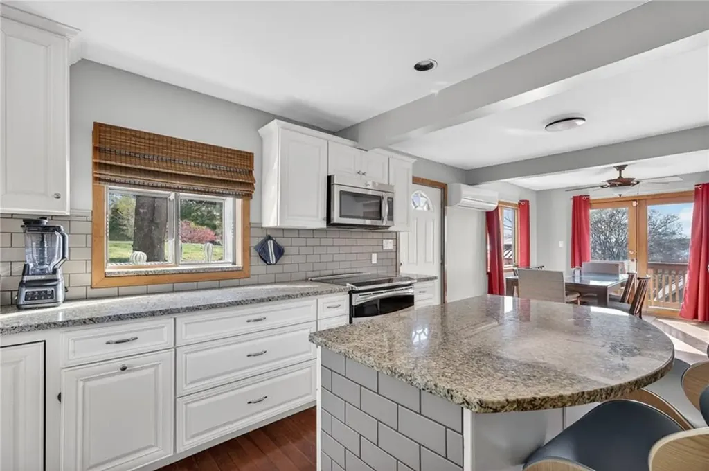 199 Lepes Road Tiverton RI 02878