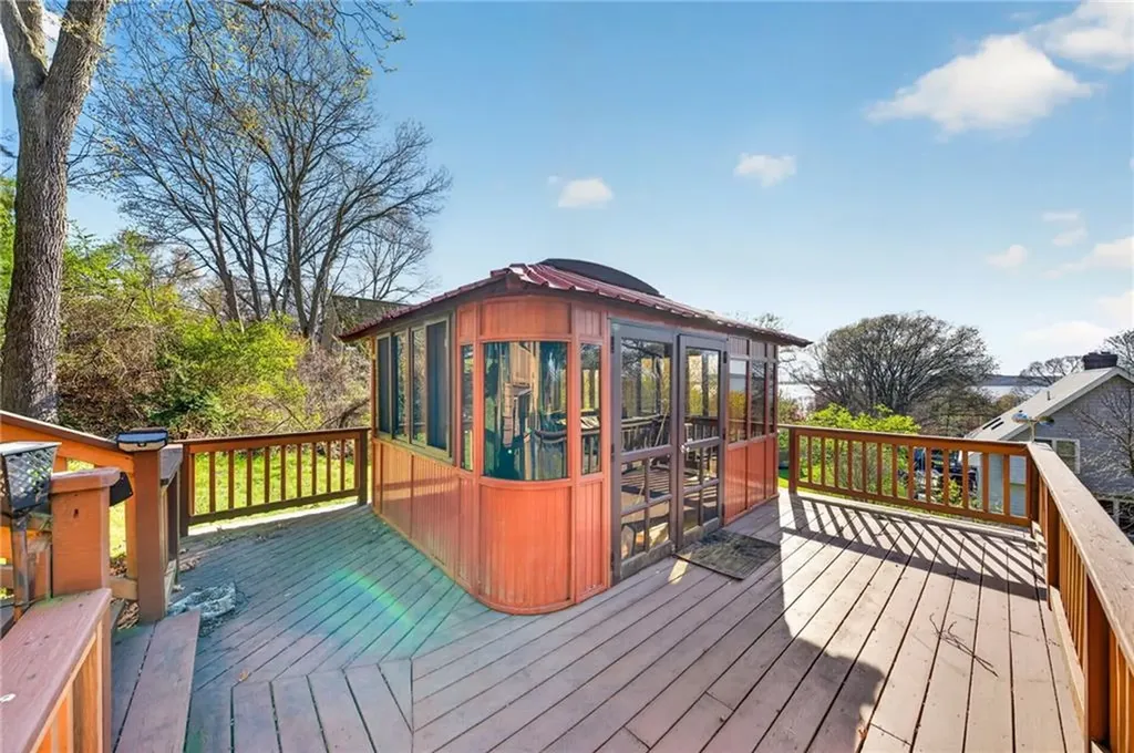 199 Lepes Road Tiverton RI 02878