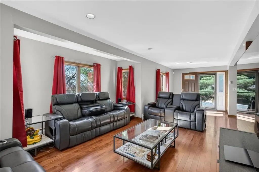 199 Lepes Road Tiverton RI 02878