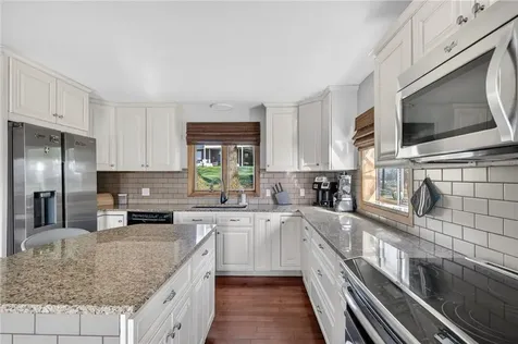 199 Lepes Road Tiverton RI 02878