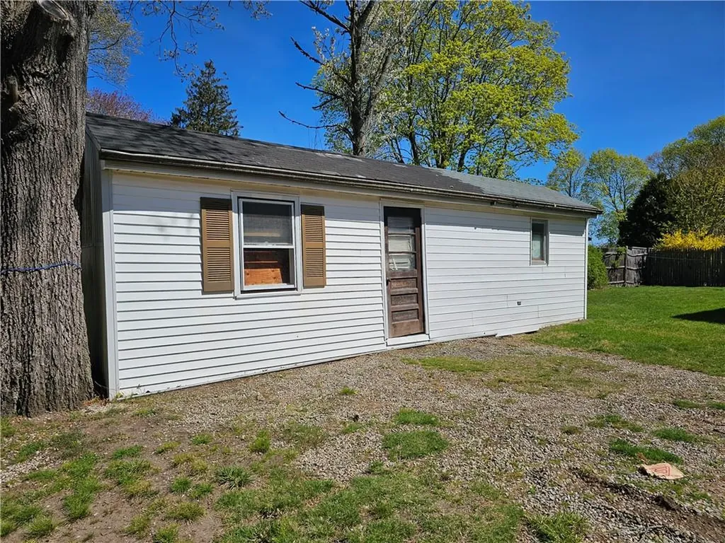 99 Pender Avenue Warwick RI 02889