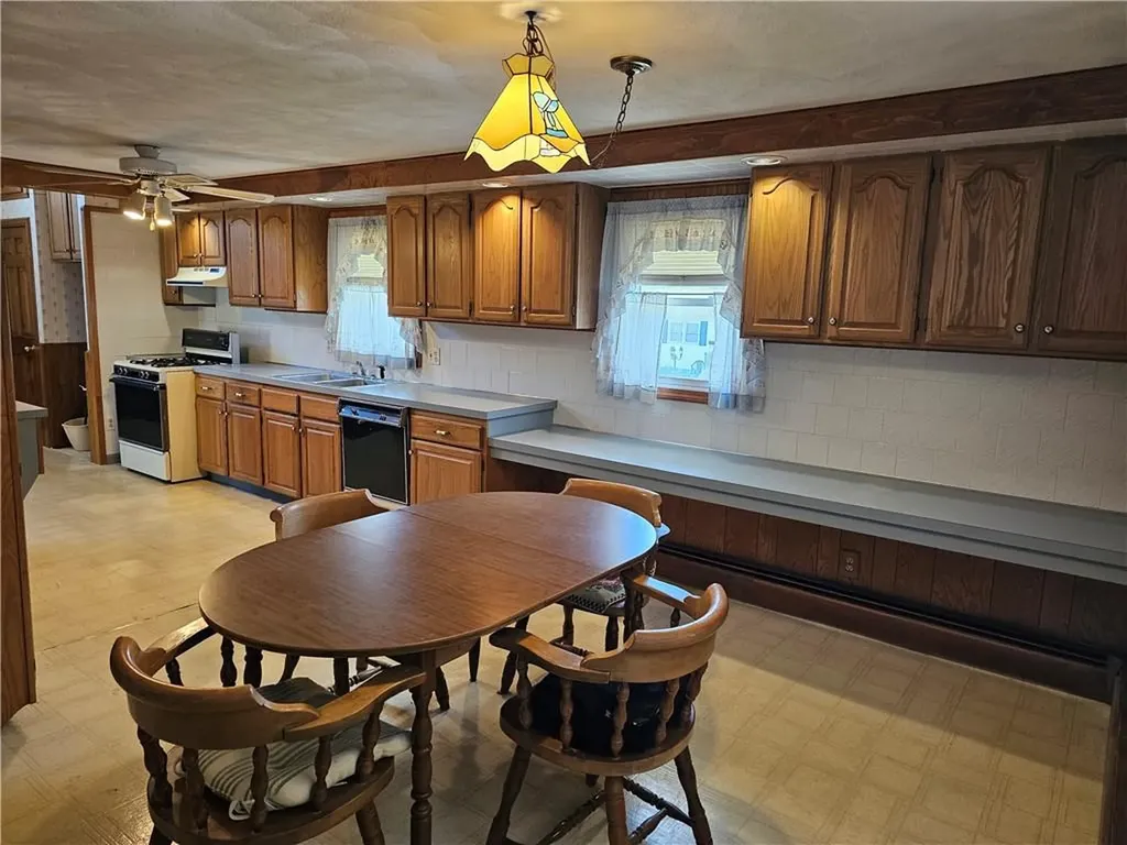 99 Pender Avenue Warwick RI 02889