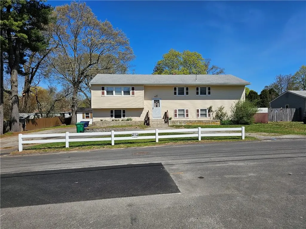 99 Pender Avenue Warwick RI 02889