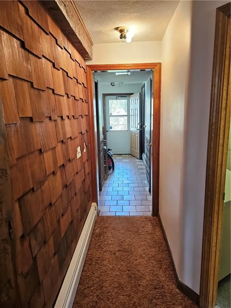 99 Pender Avenue Warwick RI 02889