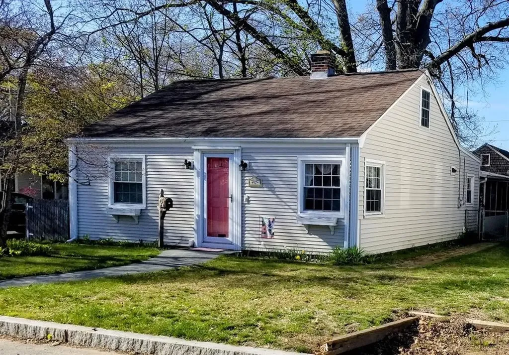57 Park Dr Drive East Providence RI 02915