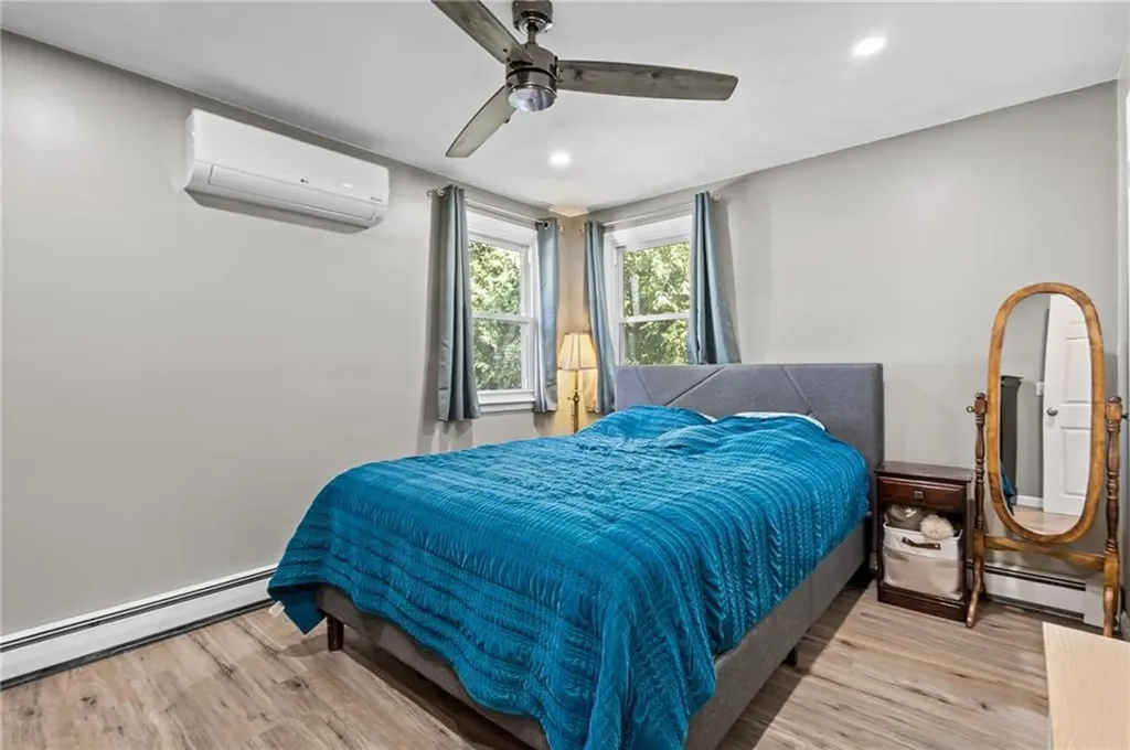 56 Pearl Avenue North Providence RI 02904