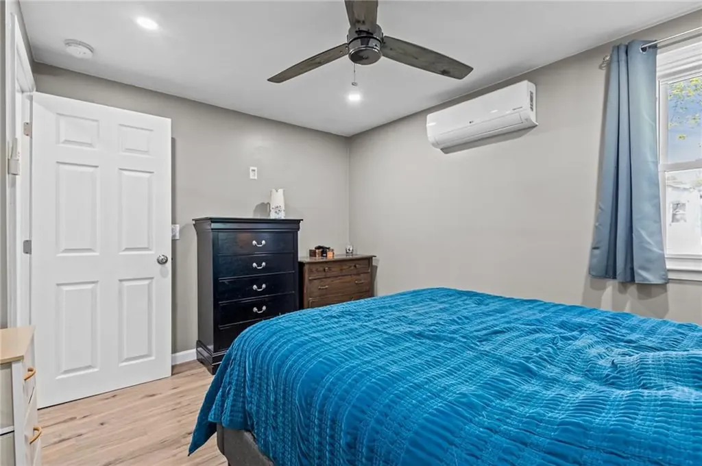 56 Pearl Avenue North Providence RI 02904