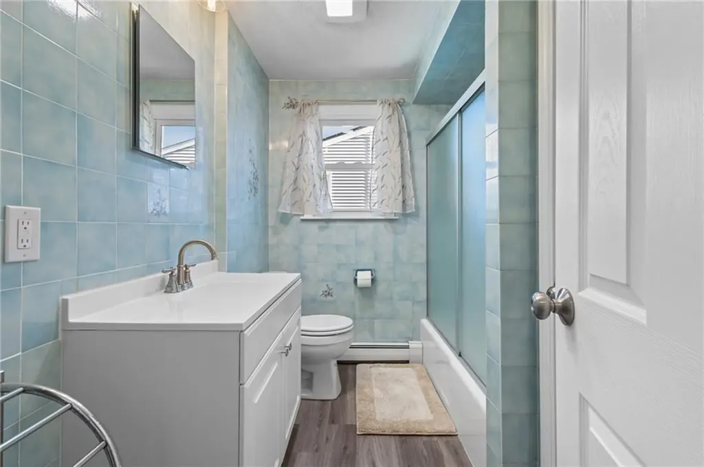 56 Pearl Avenue North Providence RI 02904