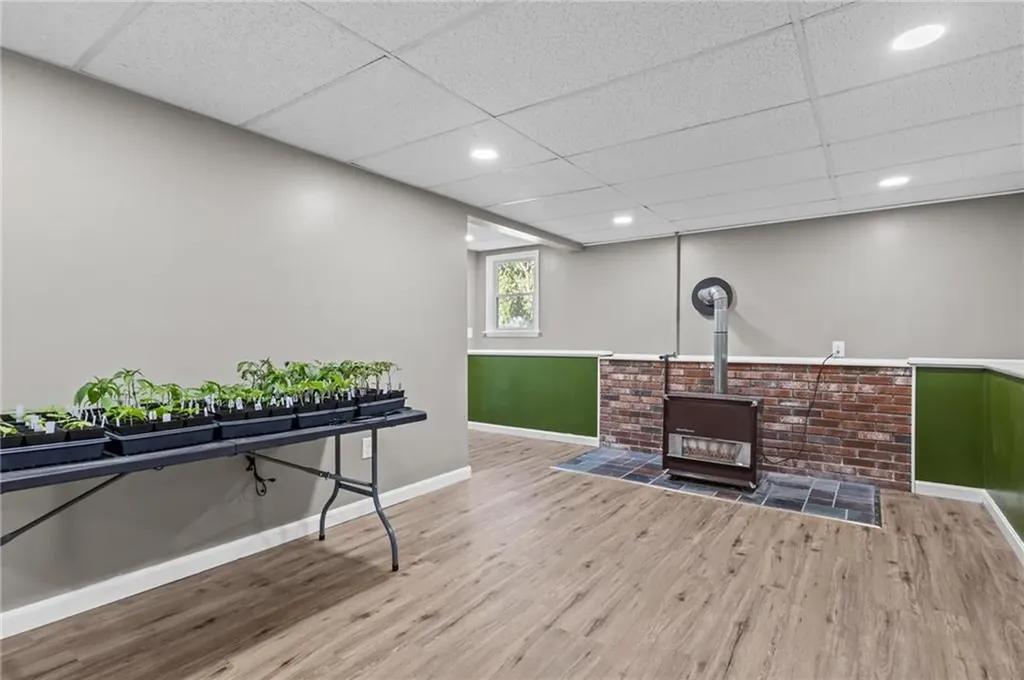 56 Pearl Avenue North Providence RI 02904