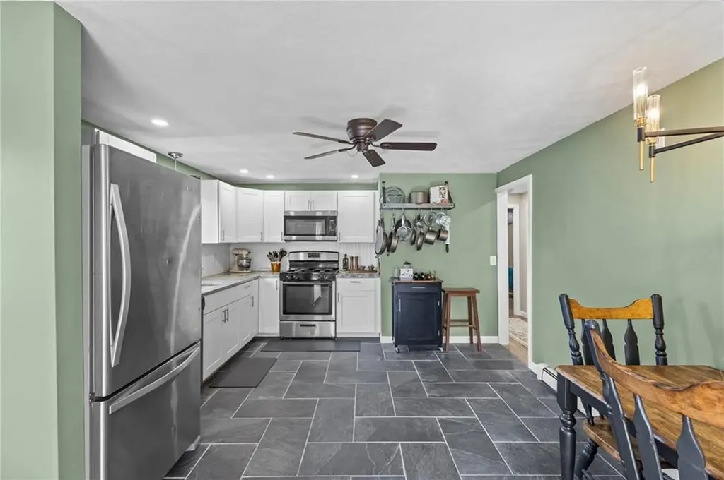 56 Pearl Avenue North Providence RI 02904