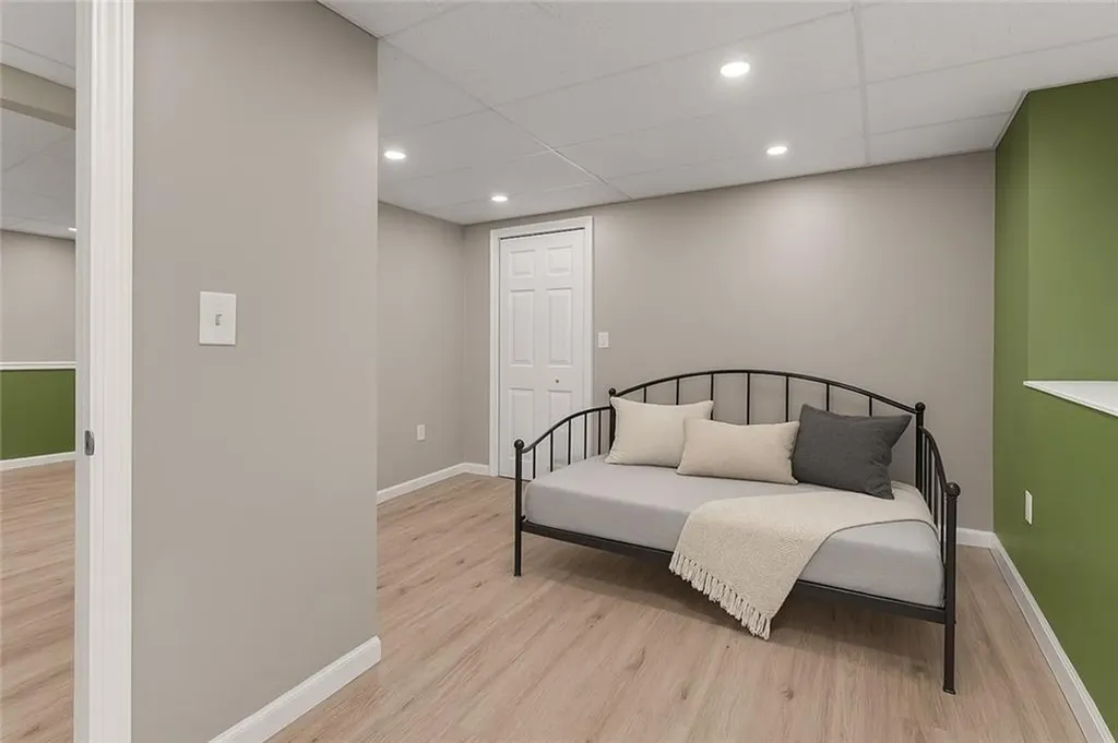 56 Pearl Avenue North Providence RI 02904